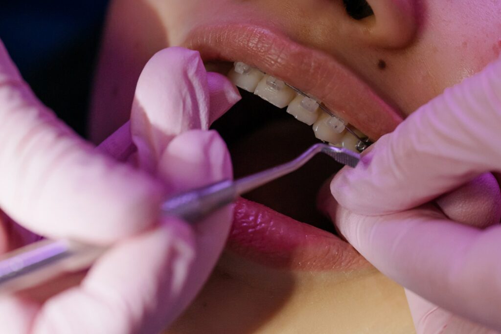 UNIDENT KRAKÓW Gabinet Stomatologiczny dentysta Kurdwanów 19